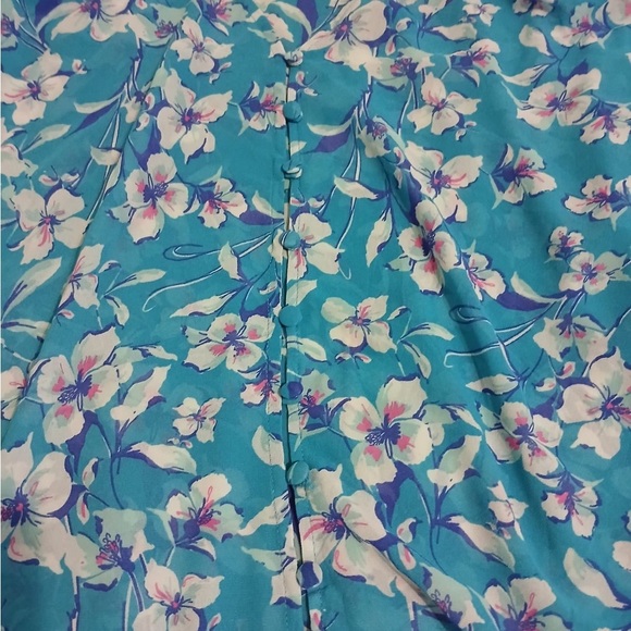 Torrid Blue Boxy Blouse with Relaxed Fit - Picture 6 of 7